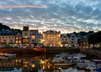 new-era-for-the-royal-castle,-dartmouth