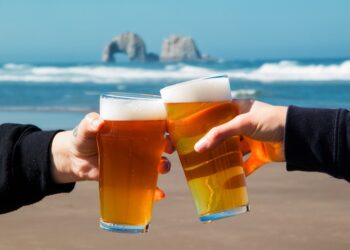pelican-brewing-announces-rockaway-beach-grand-opening